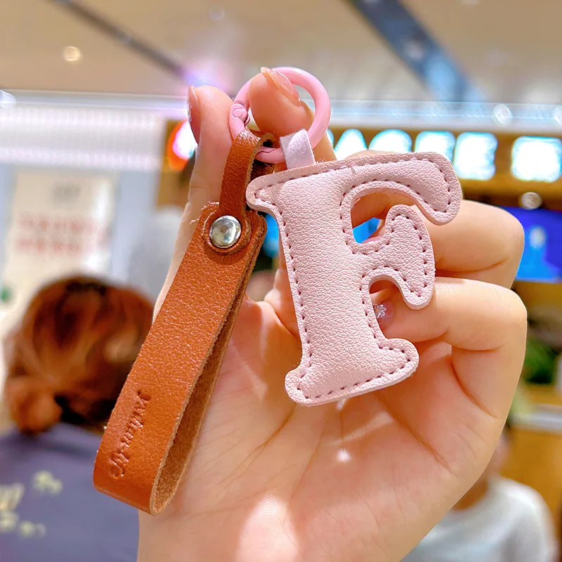 Brelok do pierwsza litera ze s – Monogram Keychain Leather recenzja i cena