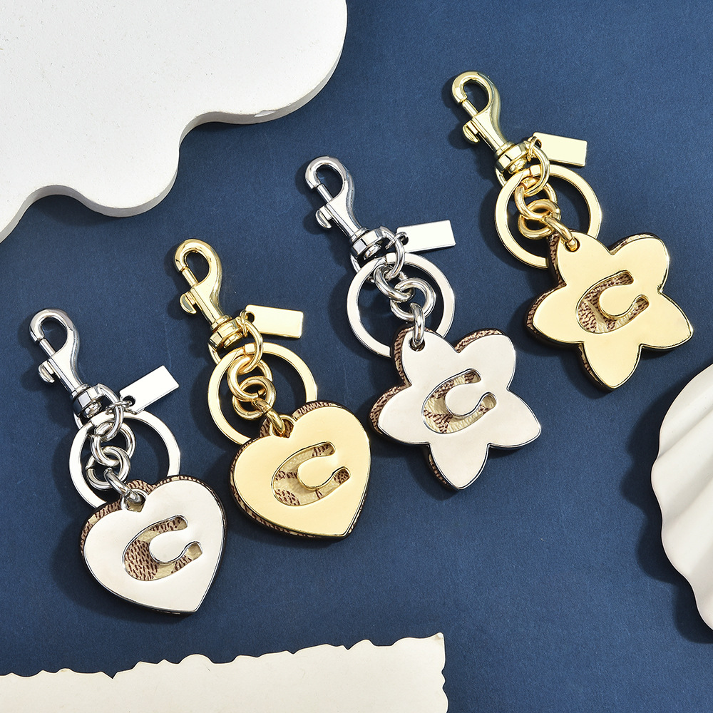 Monogram Serce Kwiat Zawieszka – Monogram Keychain Leather recenzja i cena